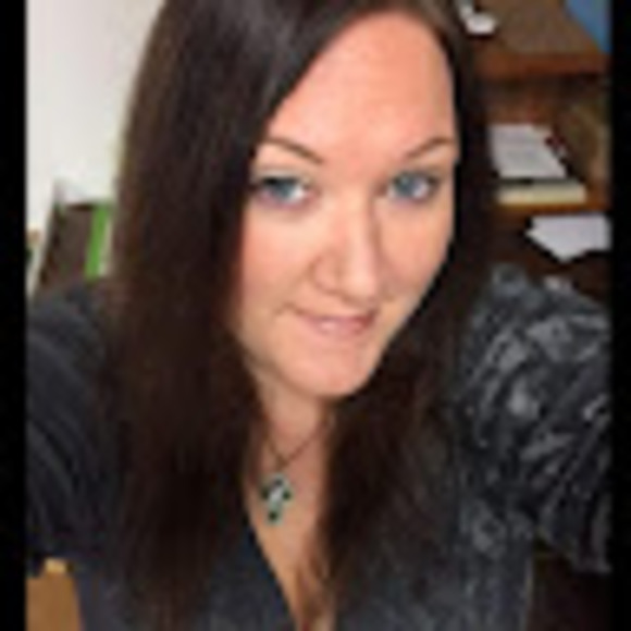 Meet your Posher, Elsie - Picture 1 of 1